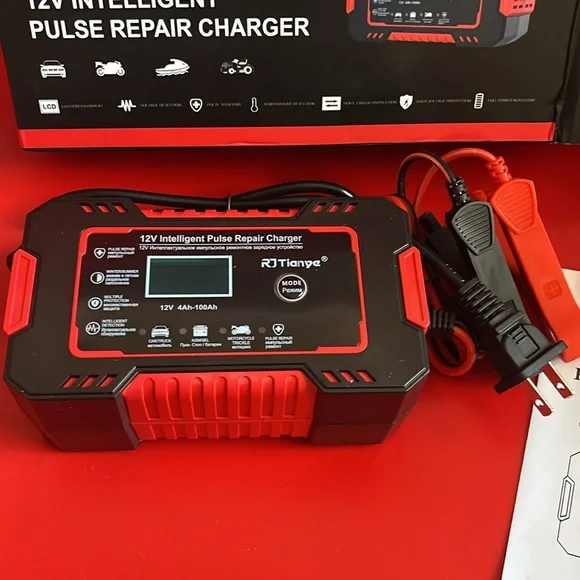 RJTianye 12v Intelligent Pulse Repair Charger. - Picture 3 of 5